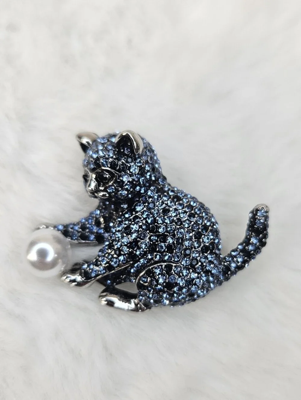 Blue Crystal Cat Brooch Pin with Pearl Accent